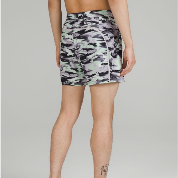 Lululemon Pace Breaker Linerless Short 5" - Picture 7 of 7